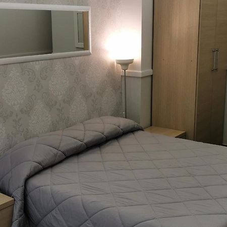 Bed And Breakfast Piramide Rome Extérieur photo